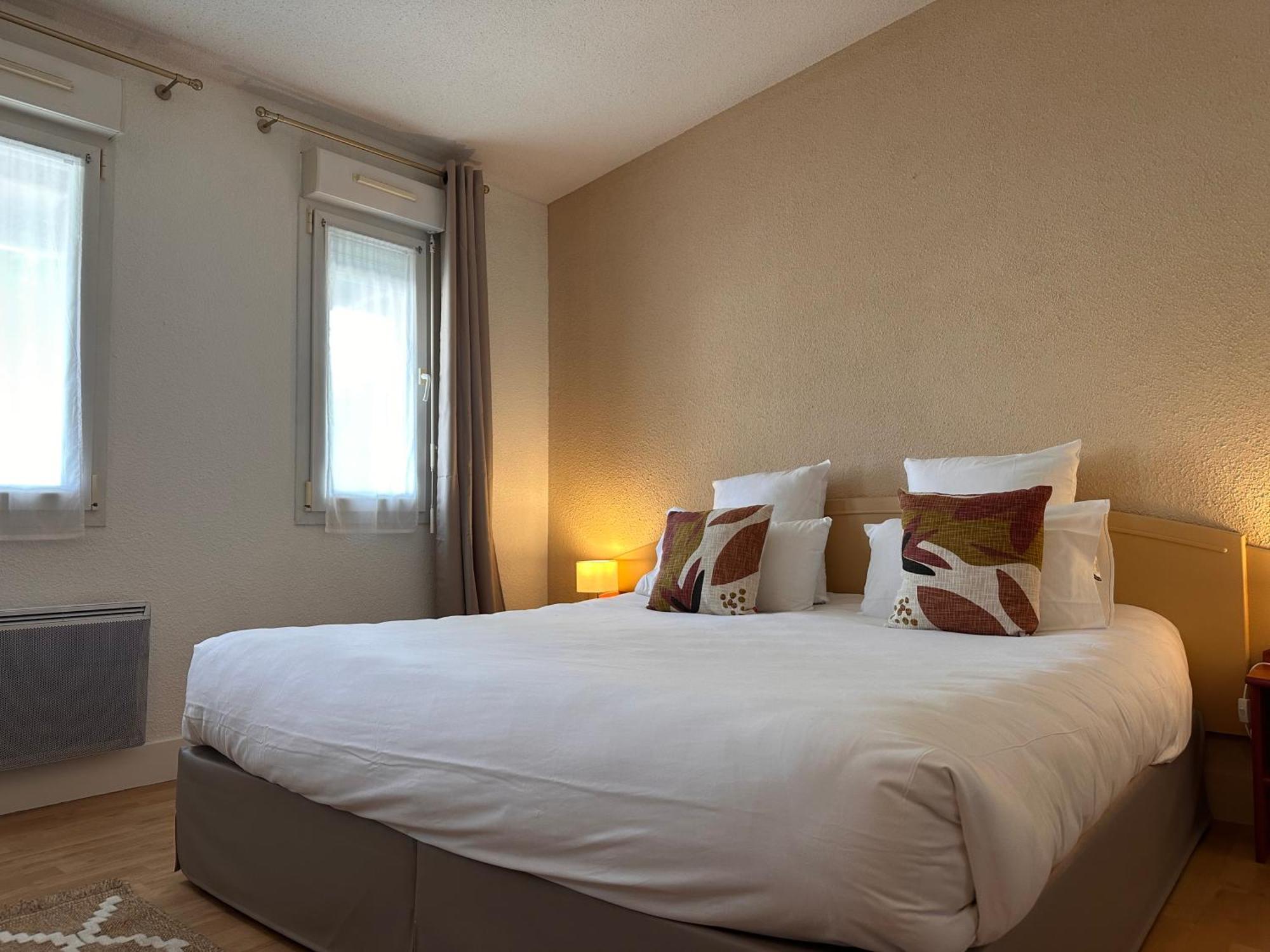 Hotel - Domaine De La Blanchardiere - Le Mans Change  Экстерьер фото
